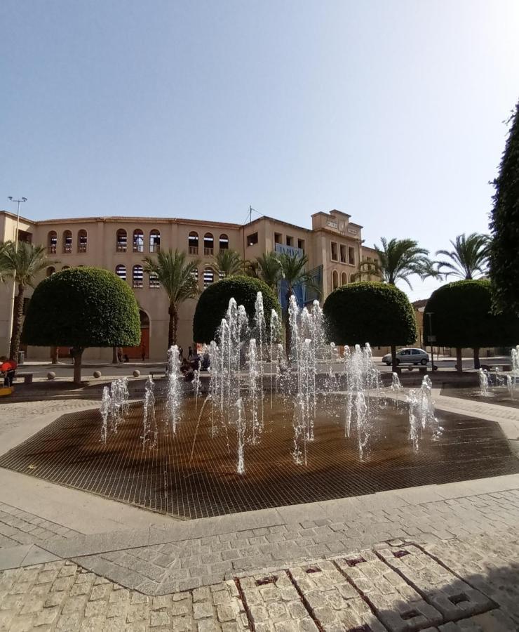Estudio B Cerca De La Plaza De Toros Alicante Luaran gambar