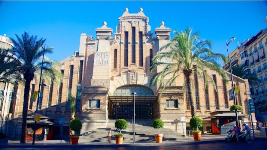 Estudio B Cerca De La Plaza De Toros Alicante Luaran gambar